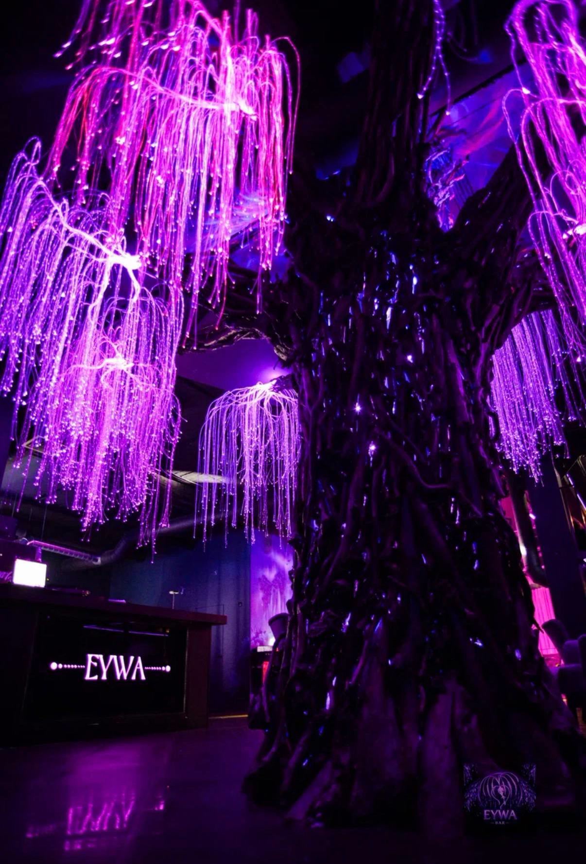 EYWA Lounge Bar, фотография 1 из 10